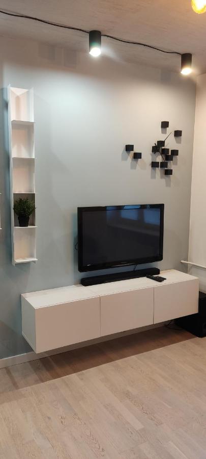 Be My Guest- Fontany Luxury Apartment Metro Wi-Fi Free Parking Zone วอร์ซอ ภายนอก รูปภาพ