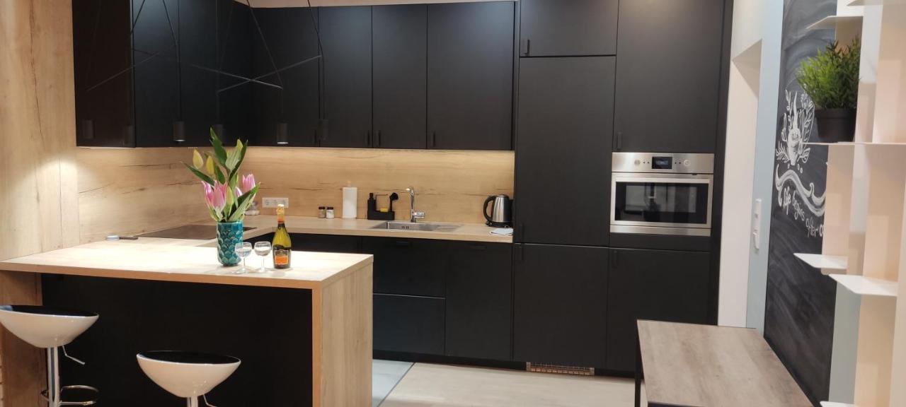 Be My Guest- Fontany Luxury Apartment Metro Wi-Fi Free Parking Zone วอร์ซอ ภายนอก รูปภาพ
